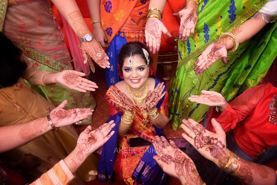 Flattering Indian Bridal Dress Styles for Short Brides